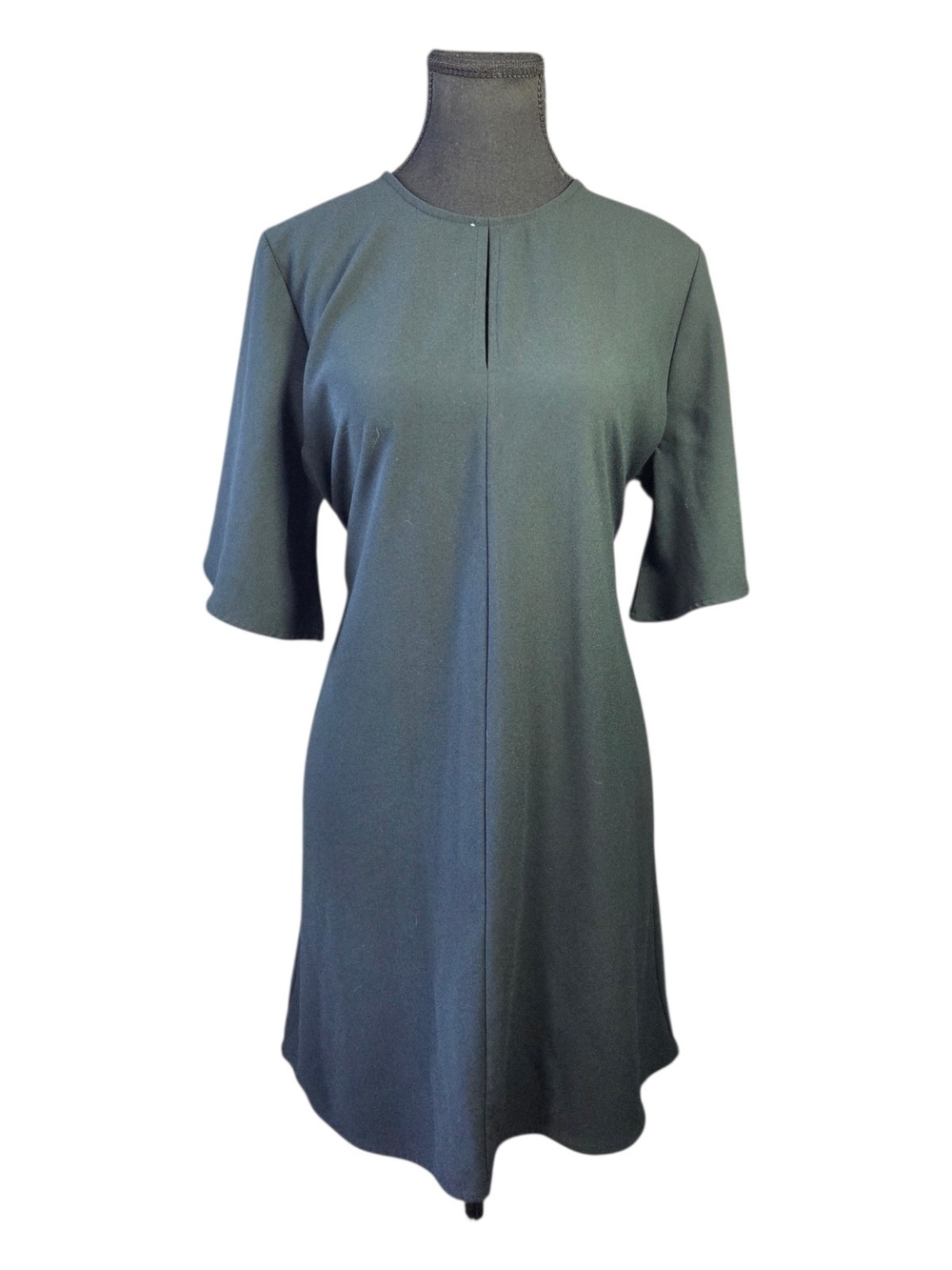 OAK + FORT Black Midi Shift Dress With Front Keyhole Size Med